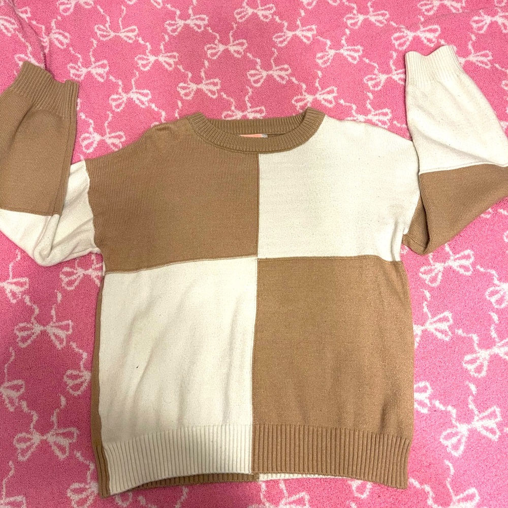 Colorblock Sweater in Tan and Cream